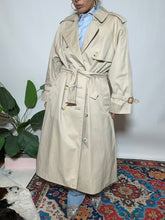 Carica l'immagine nel visualizzatore di Gallery, Trench Burberry