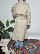 Carica l'immagine nel visualizzatore di Gallery, Trench Burberry