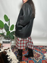 Carica l'immagine nel visualizzatore di Gallery, Montone Nora
