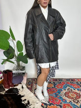Carica l'immagine nel visualizzatore di Gallery, Giacca Miranda

