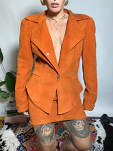 Carica l'immagine nel visualizzatore di Gallery, Tailleur by Thierry Mugler
