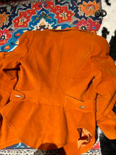 Carica l'immagine nel visualizzatore di Gallery, Tailleur by Thierry Mugler
