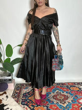 Carica l'immagine nel visualizzatore di Gallery, Abito Cindy
