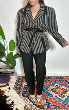 Carica l'immagine nel visualizzatore di Gallery, Giacca Alba
