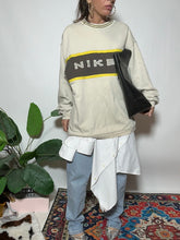 Carica l'immagine nel visualizzatore di Gallery, Felpa Nike
