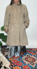 Carica l'immagine nel visualizzatore di Gallery, Cappotto Lorena
