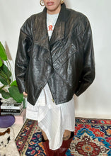 Carica l'immagine nel visualizzatore di Gallery, Giacca Ginevra
