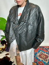 Carica l'immagine nel visualizzatore di Gallery, Giacca Ginevra
