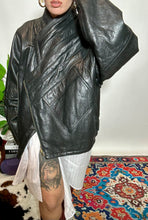 Carica l'immagine nel visualizzatore di Gallery, Giacca Ginevra
