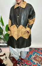 Carica l'immagine nel visualizzatore di Gallery, Giacca Iside
