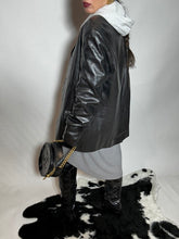 Carica l&#39;immagine nel visualizzatore di Gallery, Cherry leather jacket

