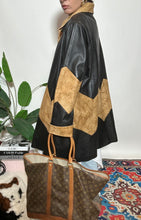 Carica l'immagine nel visualizzatore di Gallery, Giacca Iside
