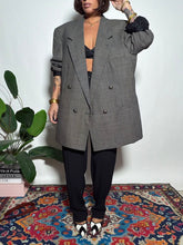 Carica l'immagine nel visualizzatore di Gallery, Blazer Versace
