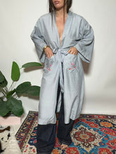 Carica l'immagine nel visualizzatore di Gallery, Kimono
