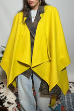 Carica l'immagine nel visualizzatore di Gallery, Mantella Gilda
