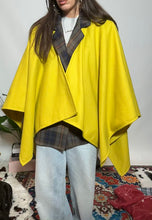 Carica l'immagine nel visualizzatore di Gallery, Mantella Gilda
