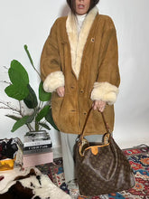 Carica l&#39;immagine nel visualizzatore di Gallery, Montone Chiara
