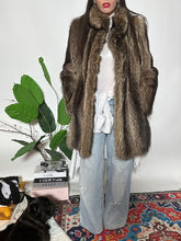 Carica l&#39;immagine nel visualizzatore di Gallery, Pelliccia Anastasia
