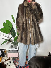 Carica l&#39;immagine nel visualizzatore di Gallery, Pelliccia Anastasia
