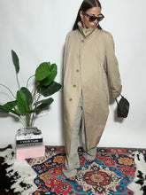 Carica l&#39;immagine nel visualizzatore di Gallery, Trench Burbarry
